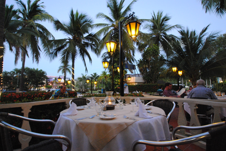 Food & Drinks 4, Fontan Ixtapa Beach Resort & Centro de Convencione, José Azueta