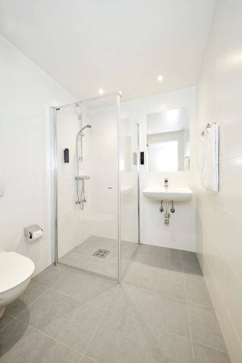 Bathroom 4, Go Hotel Osterport, Copenhagen