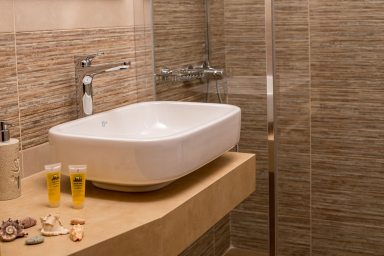 Bathroom 5, Avra Apartments, Crete