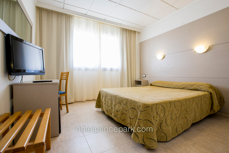 Bedroom 3, Prince Park Hotel, Alicante