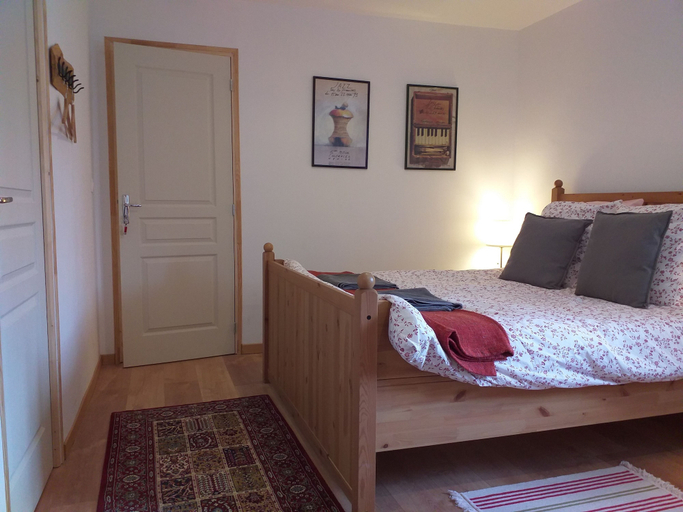 Bedroom 2, La Petite Houssaye, Manche