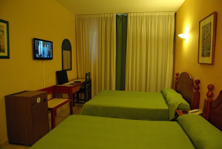 Bedroom 3, Medplaya Pino Alto, Tarragona