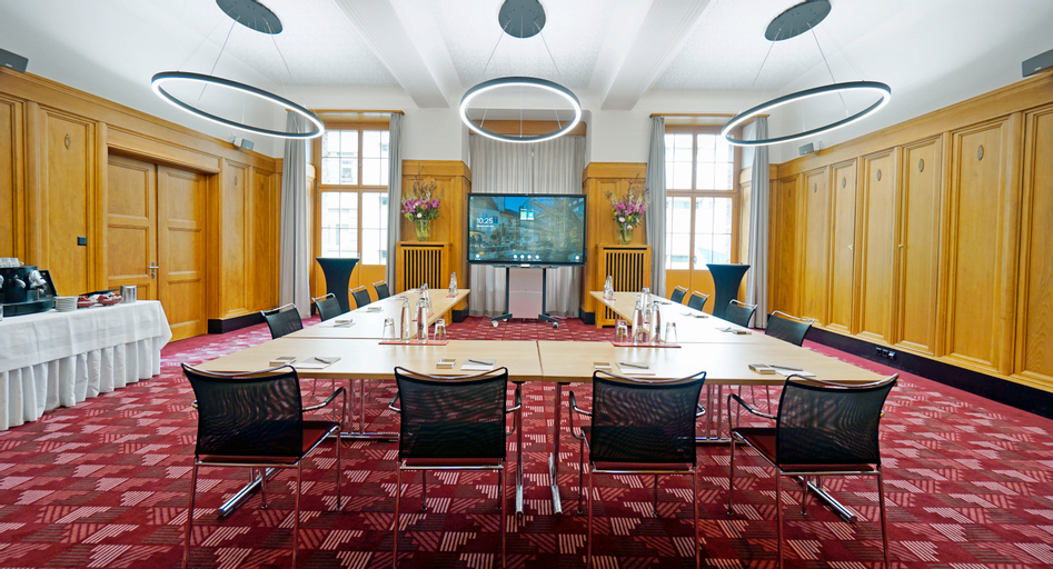Business Facilities 17