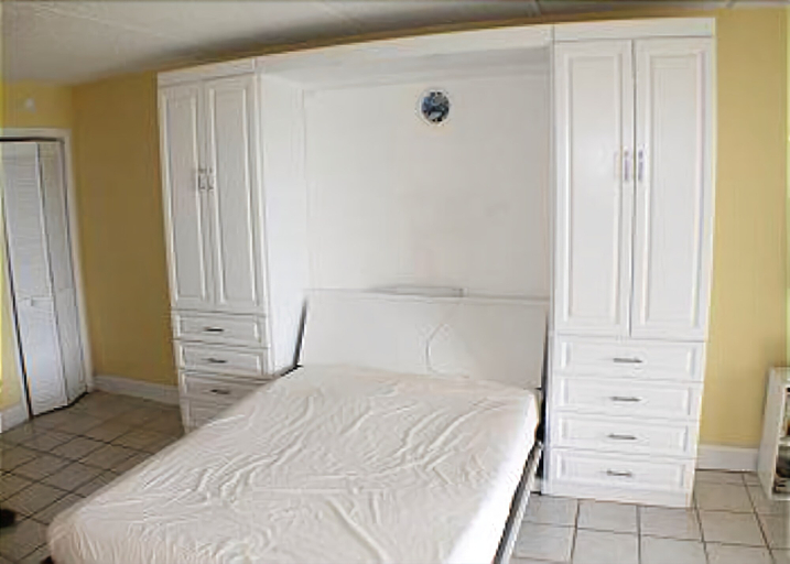 Bedroom 2, Oceanfront, 1 Bedroom Studio - Four Winds 10D, Saint Johns