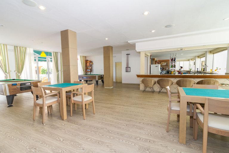 Food & Drinks 4, Eix Alcudia Hotel +18, Baleares