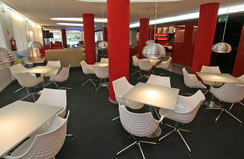 Public Area 2, Oasis Plaza, Alicante