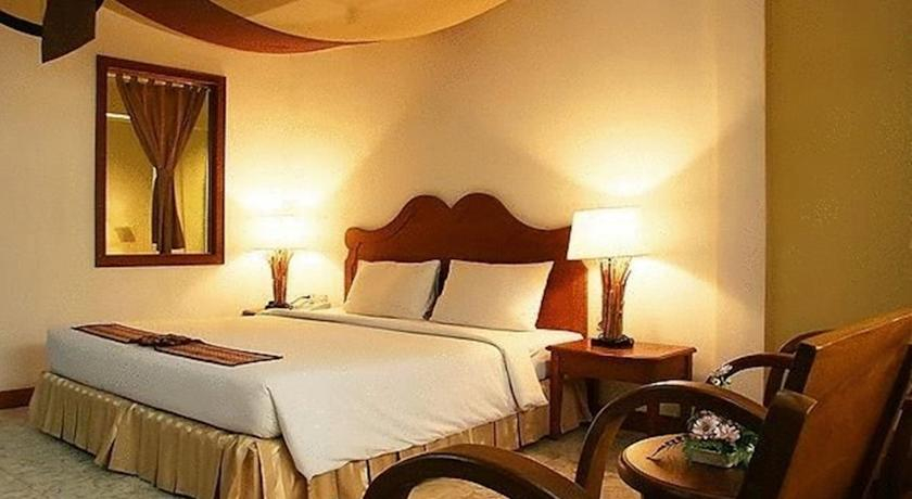 Bedroom 16