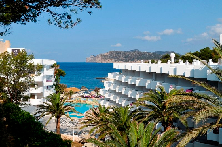 Exterior & Views 3, FERGUS Style Cala Blanca Suites, Baleares