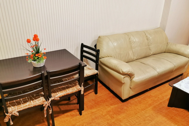 Others 5, Forbeswood Parklane, Taguig