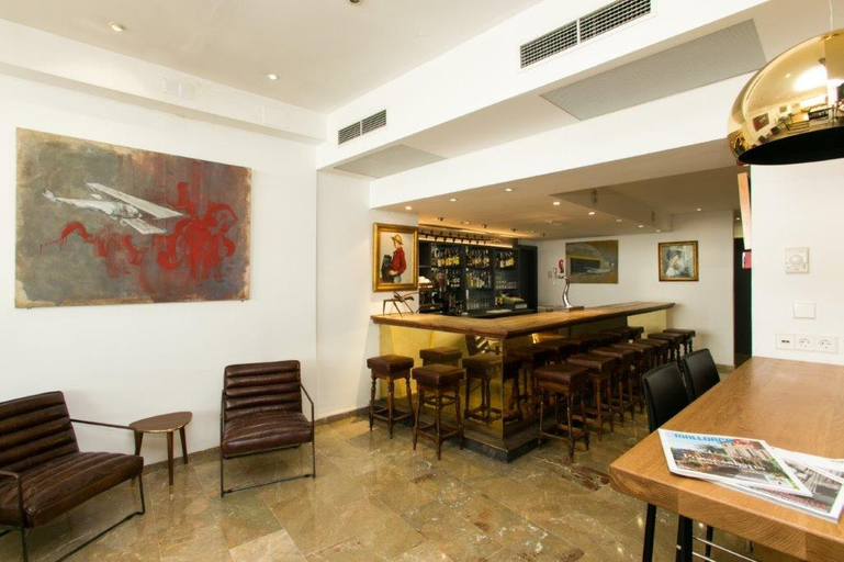 Public Area 4, Artmadams, Baleares