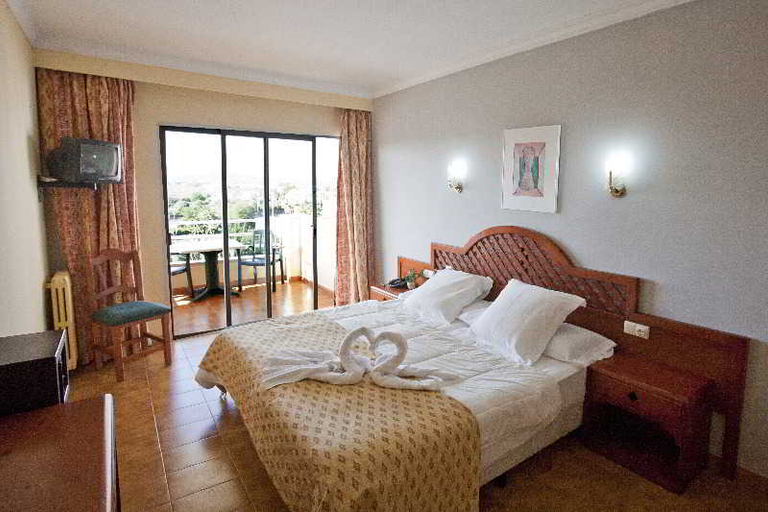Bedroom, Hotel Playa Blanca, Baleares