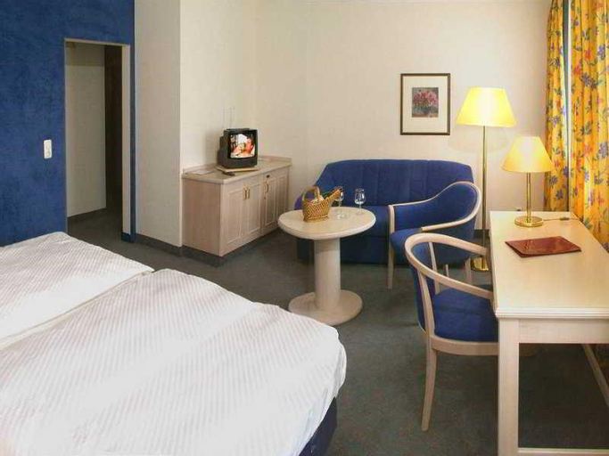 Bedroom, Hoteltraube Rudesheim, Rheingau-Taunus-Kreis
