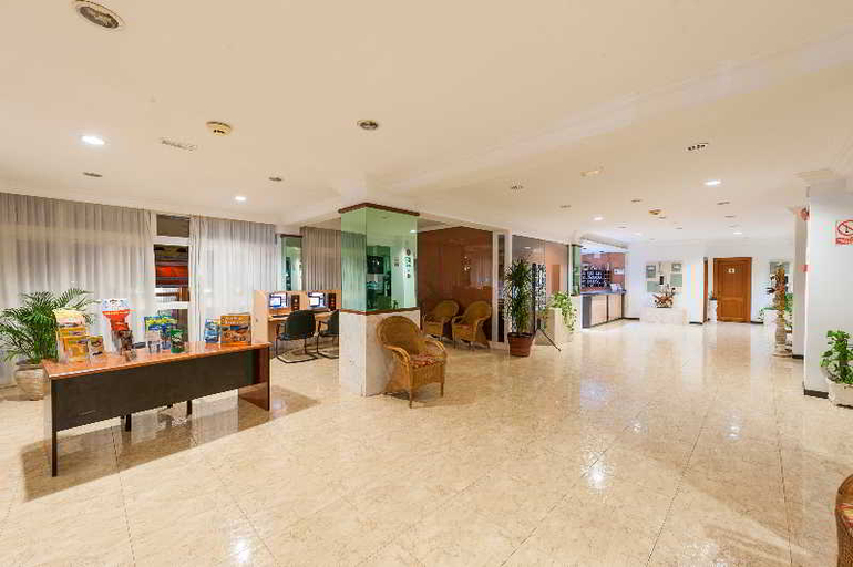Public Area 2, Aparthotel Africamar, Baleares