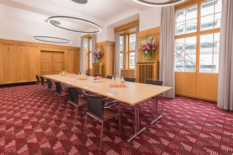 Business Facilities 18