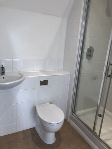 Bathroom 5, Parkside Penthouse, Somerset