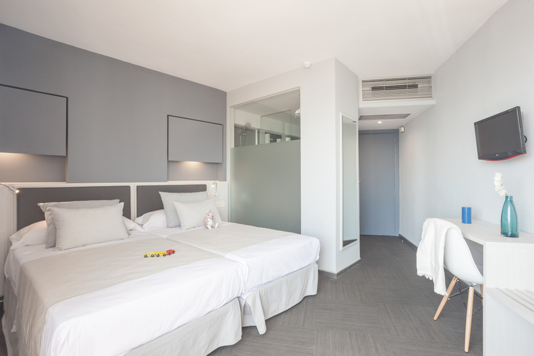 Bedroom, Hotel El Puerto by Pierre & Vacances, Málaga