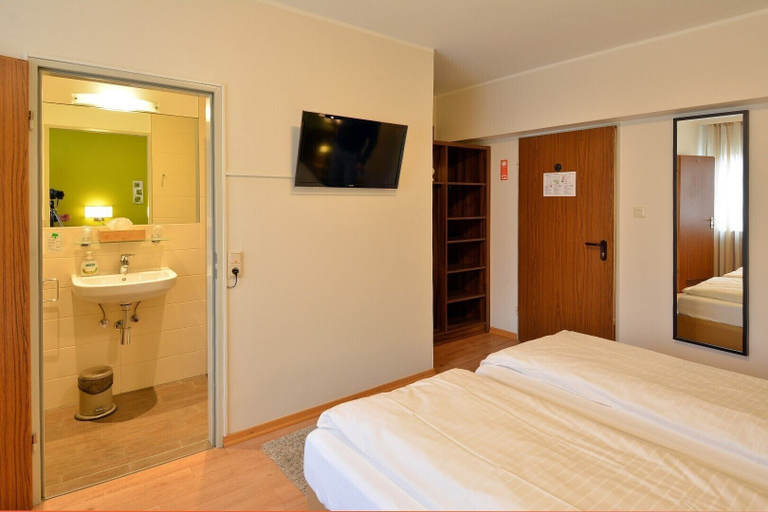 Bedroom 3, L' Angolo Ristorante & Hotel GmbH, Trier