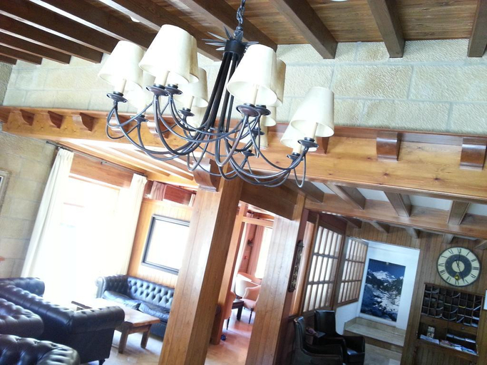 Others 5, Villa de Canfranc, Huesca