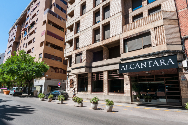 Exterior & Views, Hotel Alcantara, Cáceres
