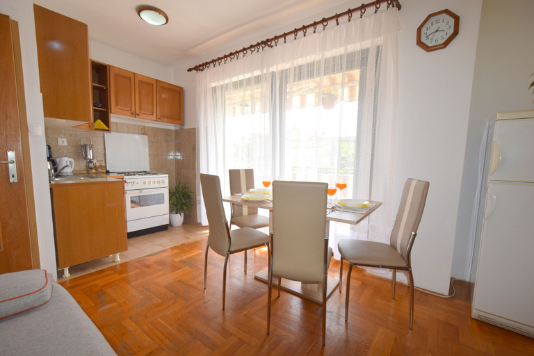 Others 4, Apartments Mirko, Malinska-Dubašnica
