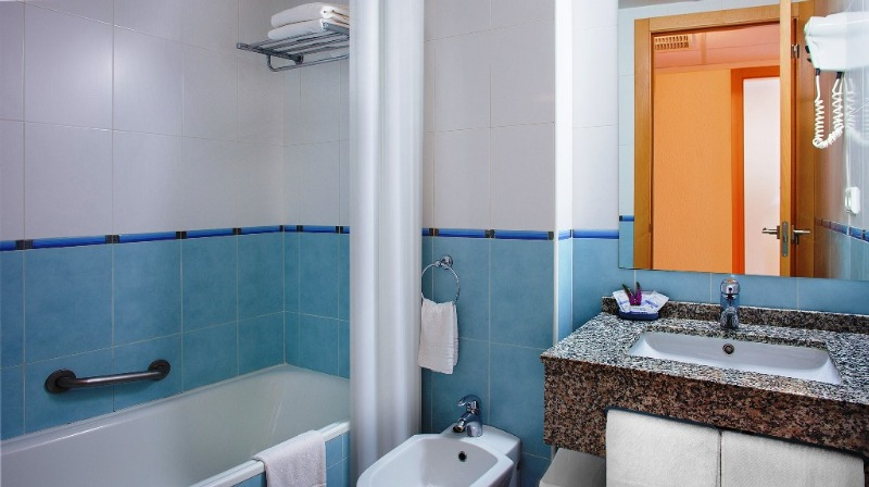 Bathroom 5, Primavera Park Apartamentos, Alicante