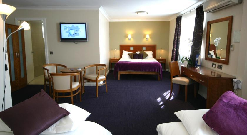 Bedroom 3, Imperial Galway