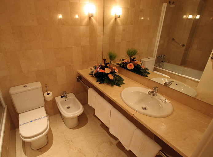 Bathroom 4, Oasis Plaza, Alicante