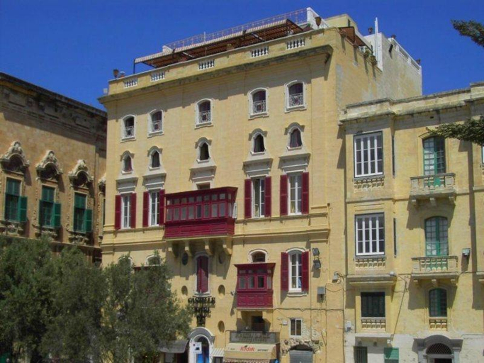 Exterior & Views 2, Castille
