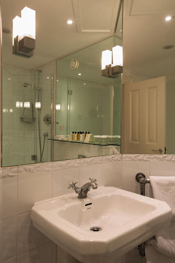 Bathroom 5, Ettington Park Hotel, Warwickshire