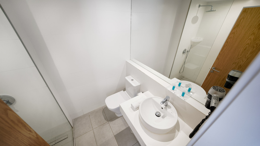 Bathroom 4, Lara, Las Palmas
