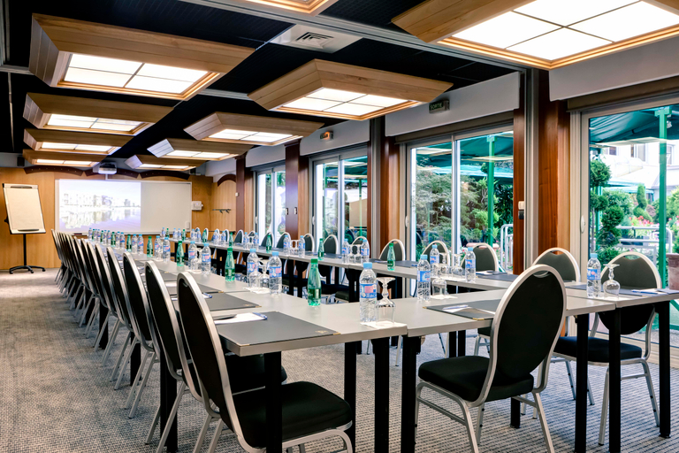 Food & Drinks 5, Hotel Charlemagne By HappyCulture, Rhône