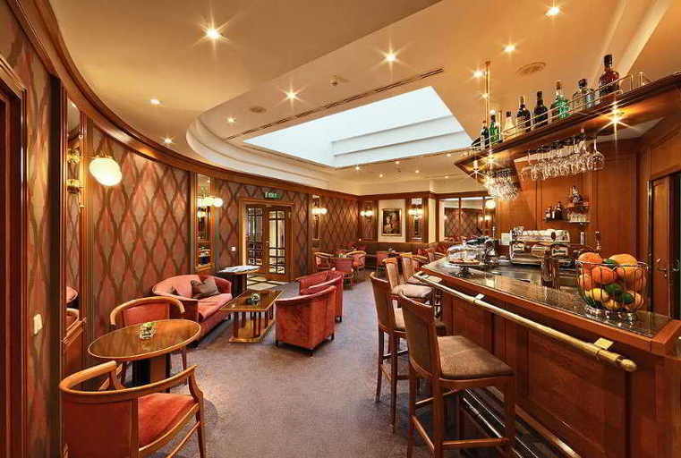 Food & Drinks 5, Grand Hotel Bohemia, Praha 1
