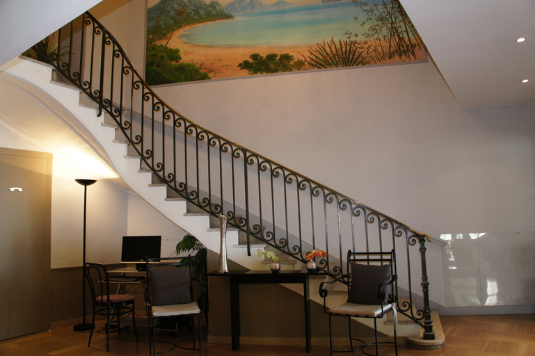 Public Area 2, H?tel Ambassador , Alpes-Maritimes
