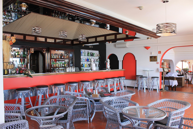Food & Drinks 5, Cais da Oliveira, Santa Cruz