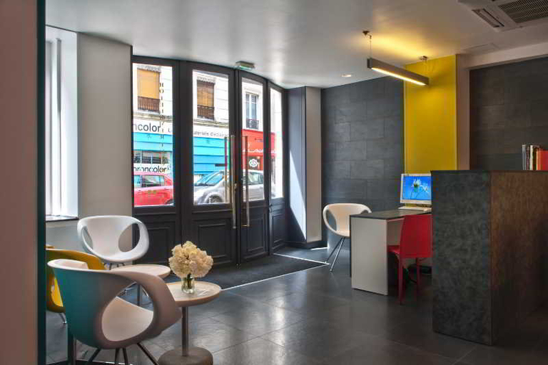 Public Area, Hotel des Métallos, Paris