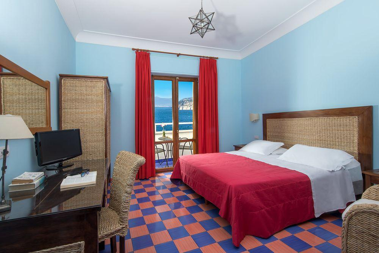 Bedroom 3, Hotel Minerva, Napoli
