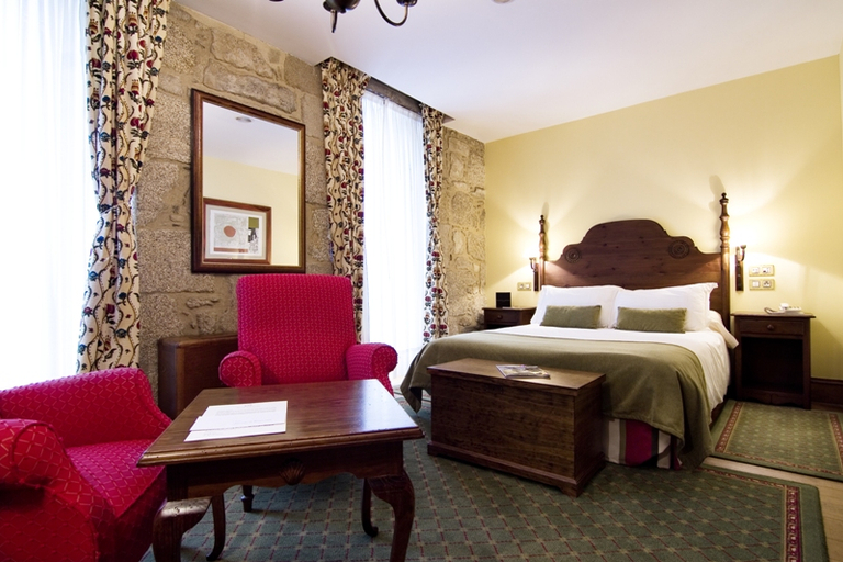 Bedroom 2, Virxe da Cerca (Pousadas de Compostela), A Coruña