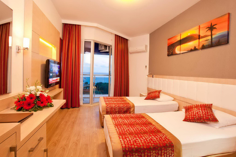 Bedroom 2, Gardenia Hotel, Alanya