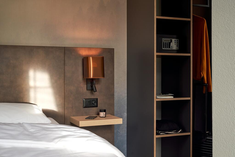 Bedroom 2, The Hey Hotel, Interlaken
