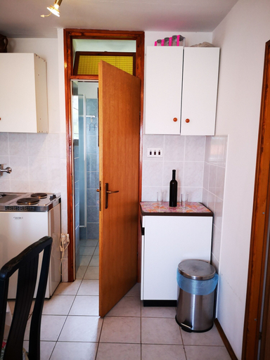 Bathroom 5, Apartment Viktor Filozici, Cres