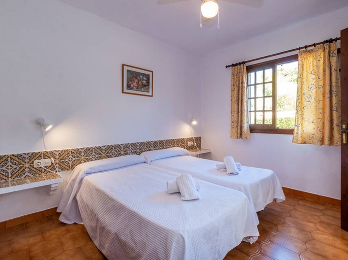 Bedroom 2, Son Bou Gardens, Baleares