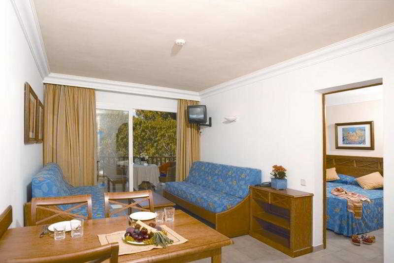 Bedroom 4, Inturotel Cala Azul Park, Baleares