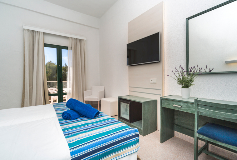 Bedroom 4, Globales Cala'n Blanes, Baleares