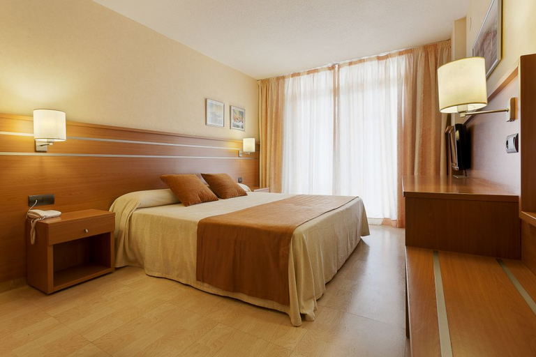 Bedroom, Beverly Park, Girona