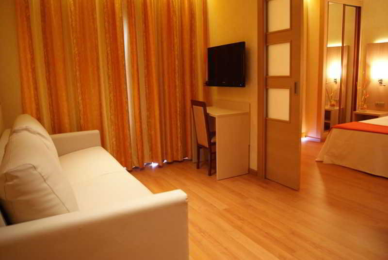 Bedroom 4, Pi-Mar, Girona