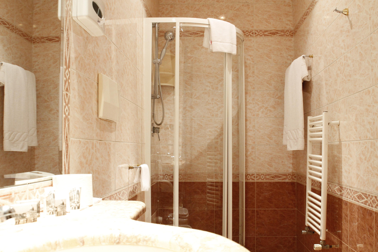 Bathroom 4, Hotel Genio, Rome