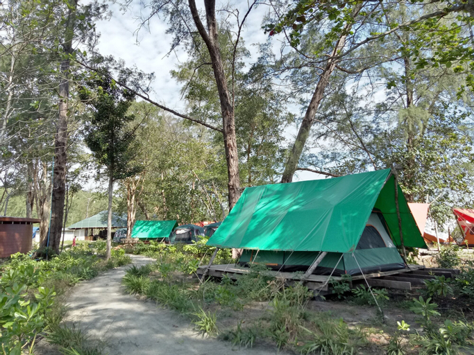 Koh Rong Love Resort, Botum Sakor