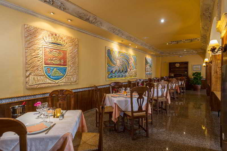 Food & Drinks 5, Villa Frigiliana, Málaga