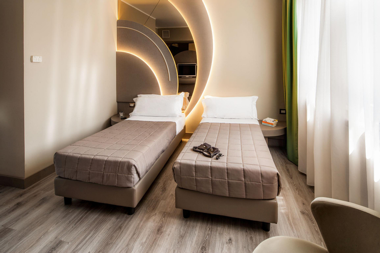 Bedroom 13