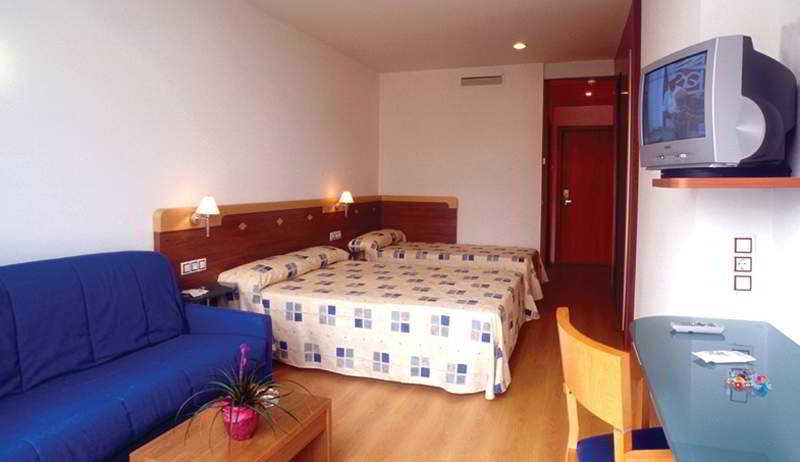 Bedroom 3, Blaucel, Girona